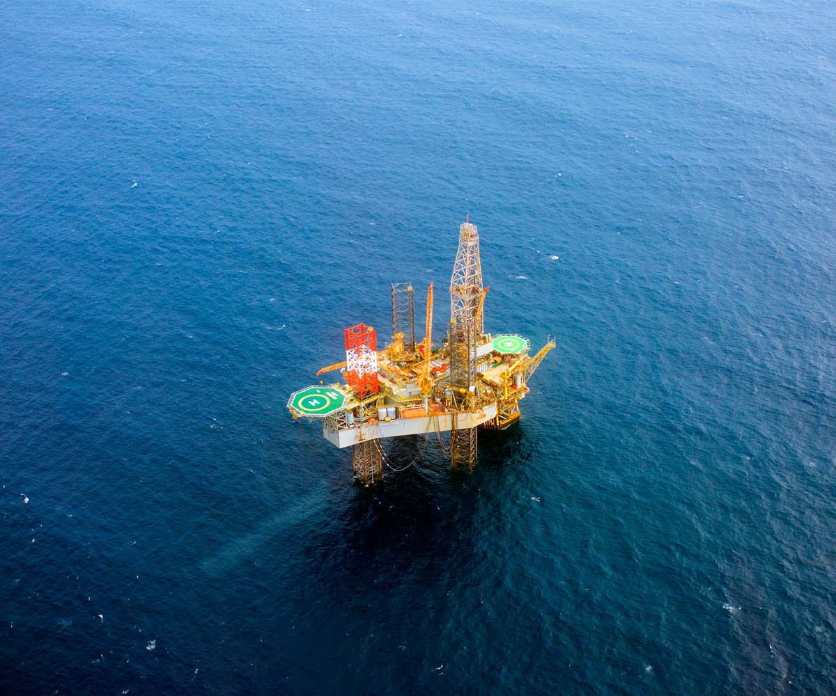 Plataforma en el mar 