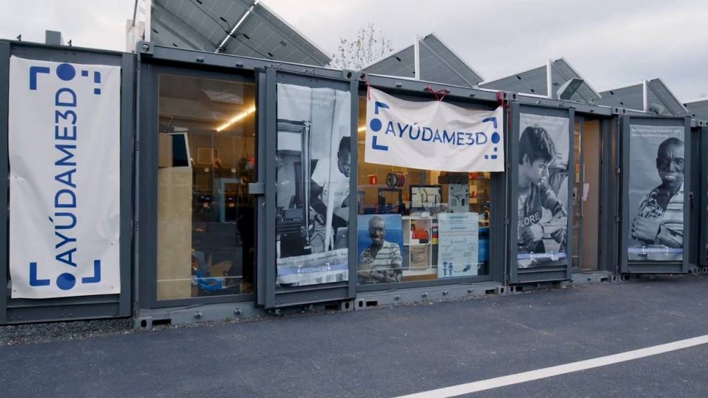 View of the Ayúdame3D store