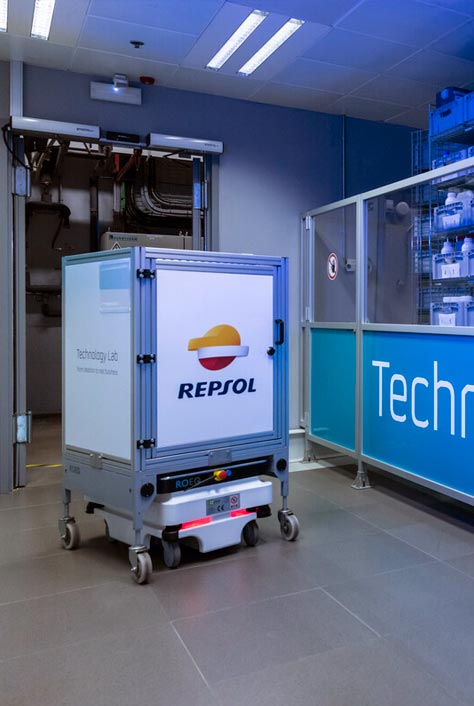 Robot en el Tech Lab