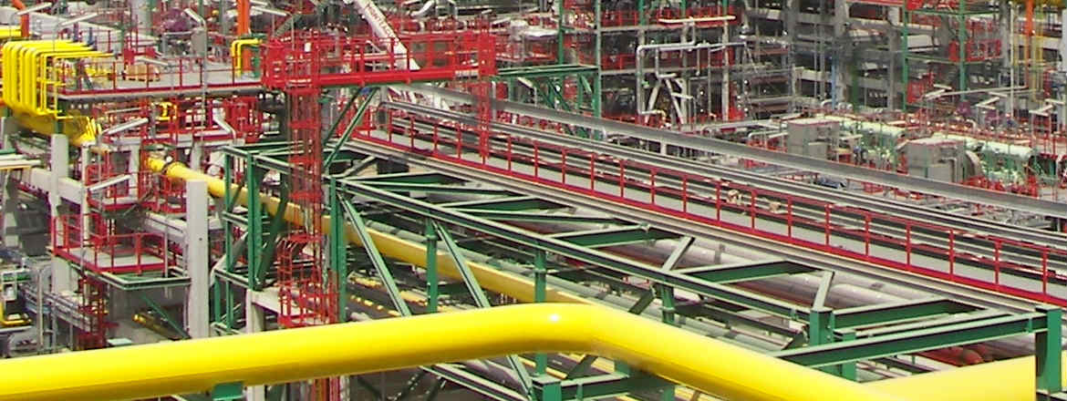 Vista detallada de complejo industrial de Repsol