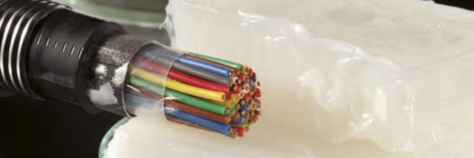 External filing protection cable