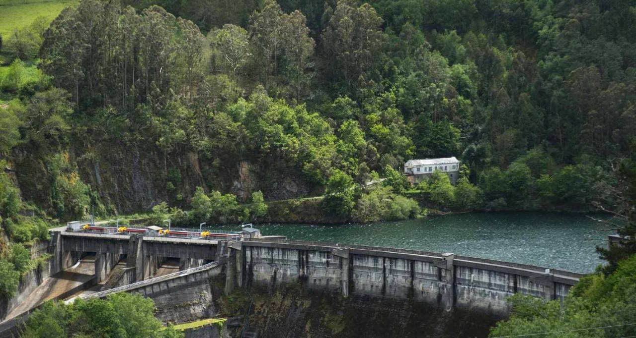 Central hidroeléctrica Doiras, Silvón y Arbón en Asturias